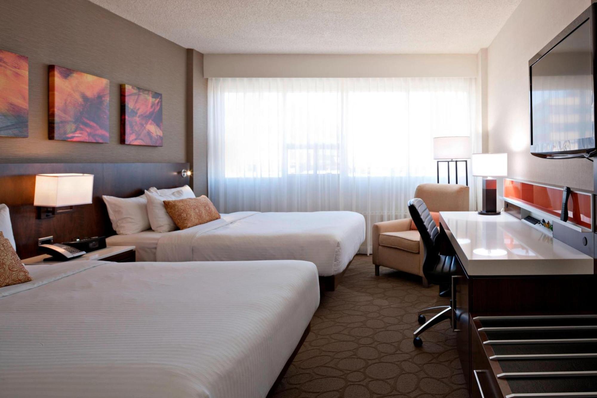 เดลต้า โฮเต็ล บาย แมริออท เอดมันตัน เซาท์ คอนเฟอเรนซ์ เซ็นเตอร์ Hotel ภายนอก รูปภาพ